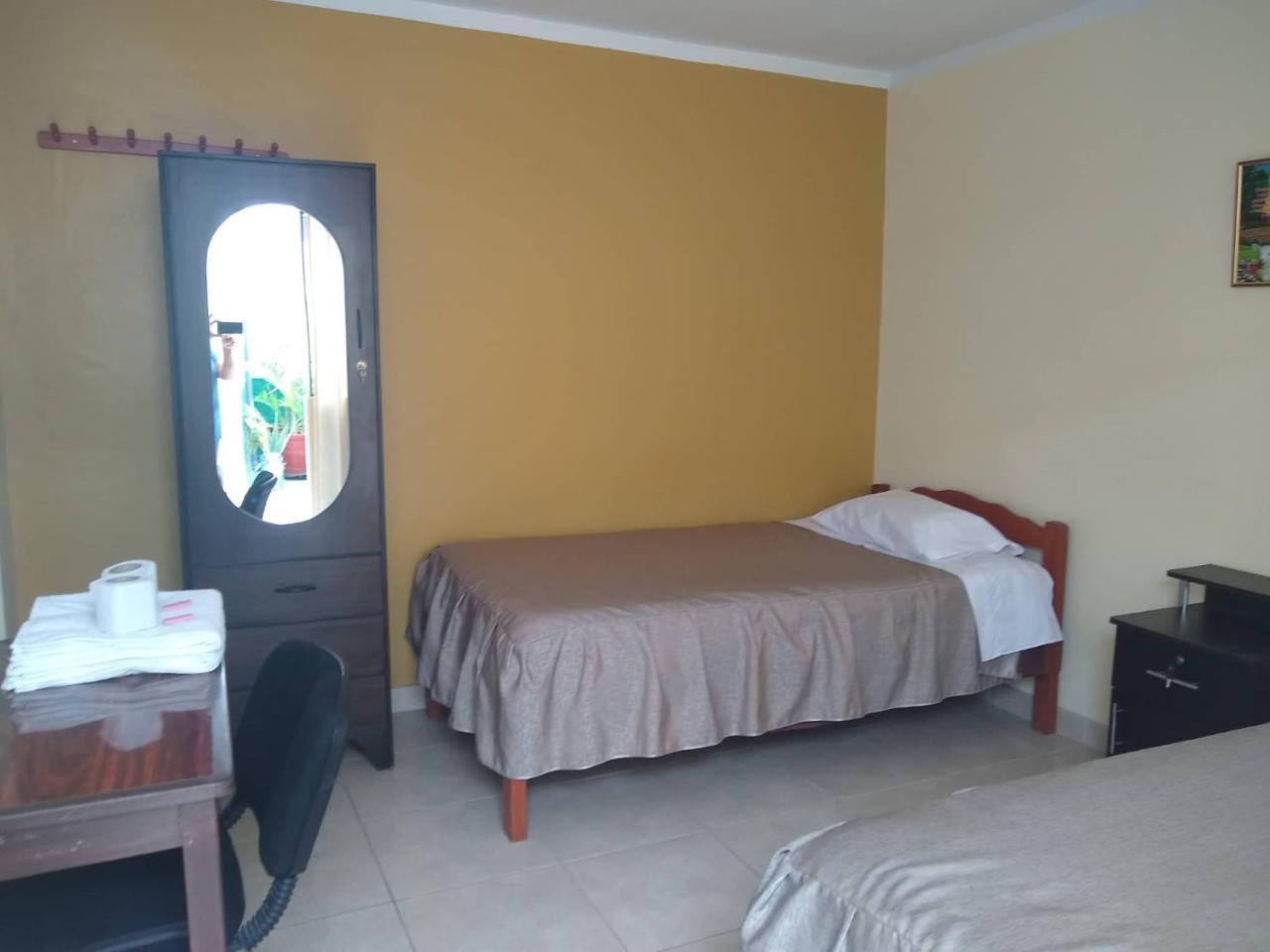 Hospedaje Golden Inn Camaná Dış mekan fotoğraf